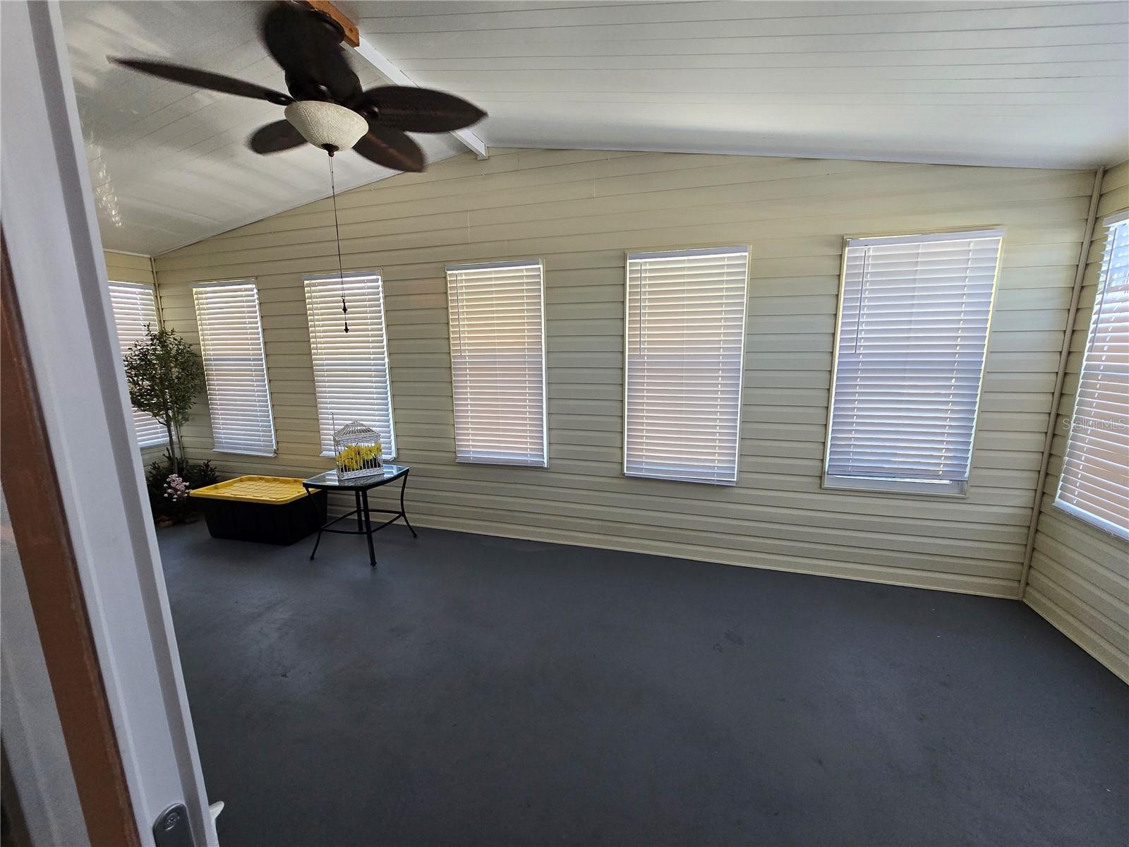 ARIANA SHORES MHP - Residential