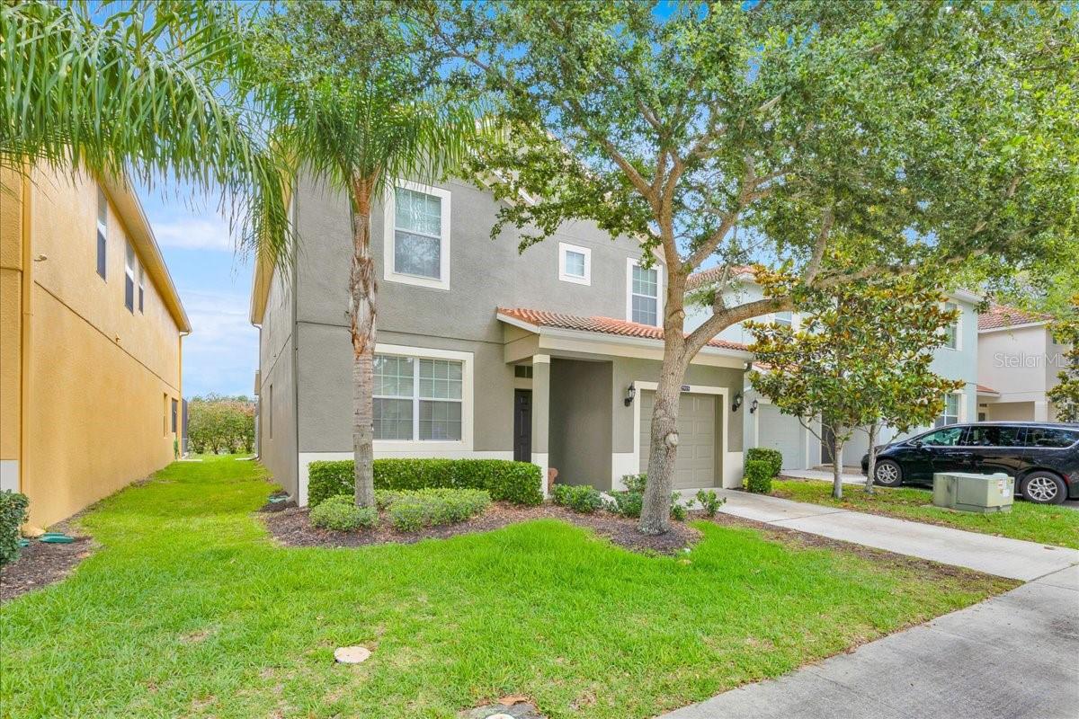 2985 BANANA PALM DRIVE