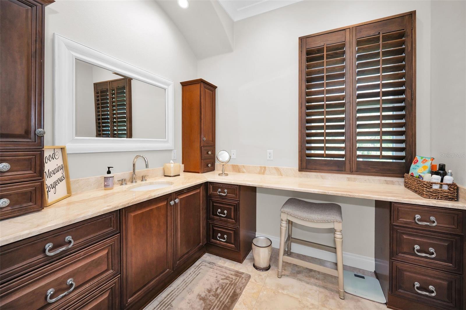 OAK HILL ACRES - Residential