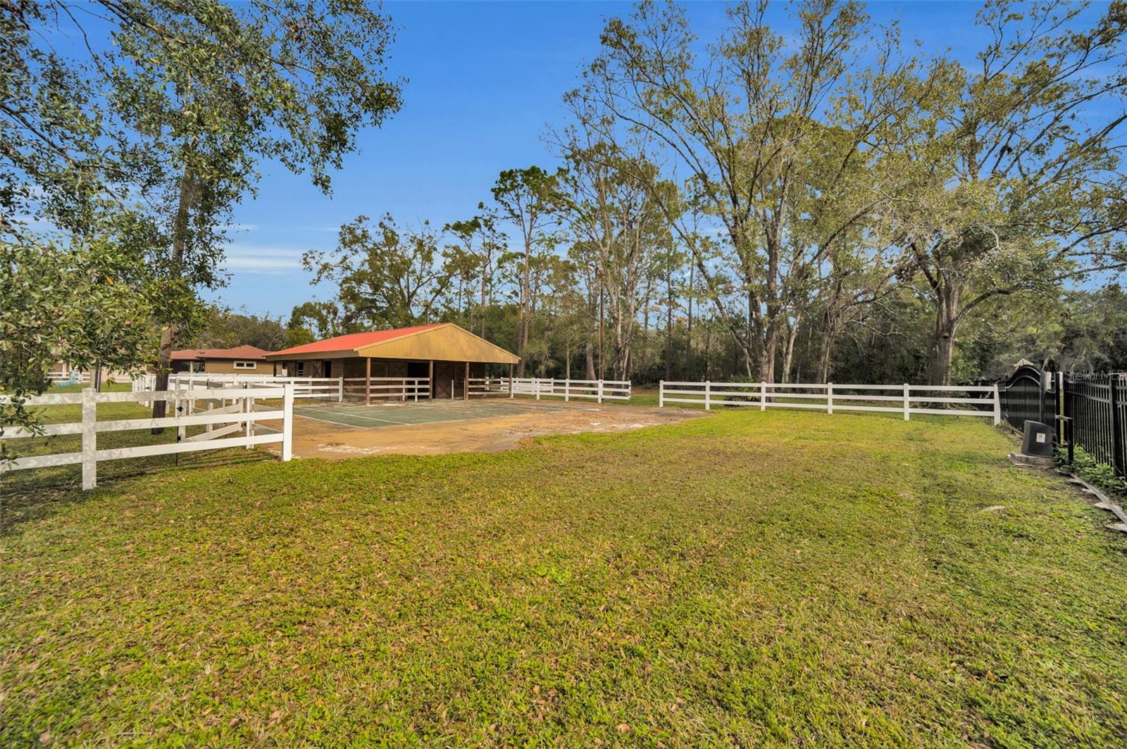 OAK HILL ACRES - Residential