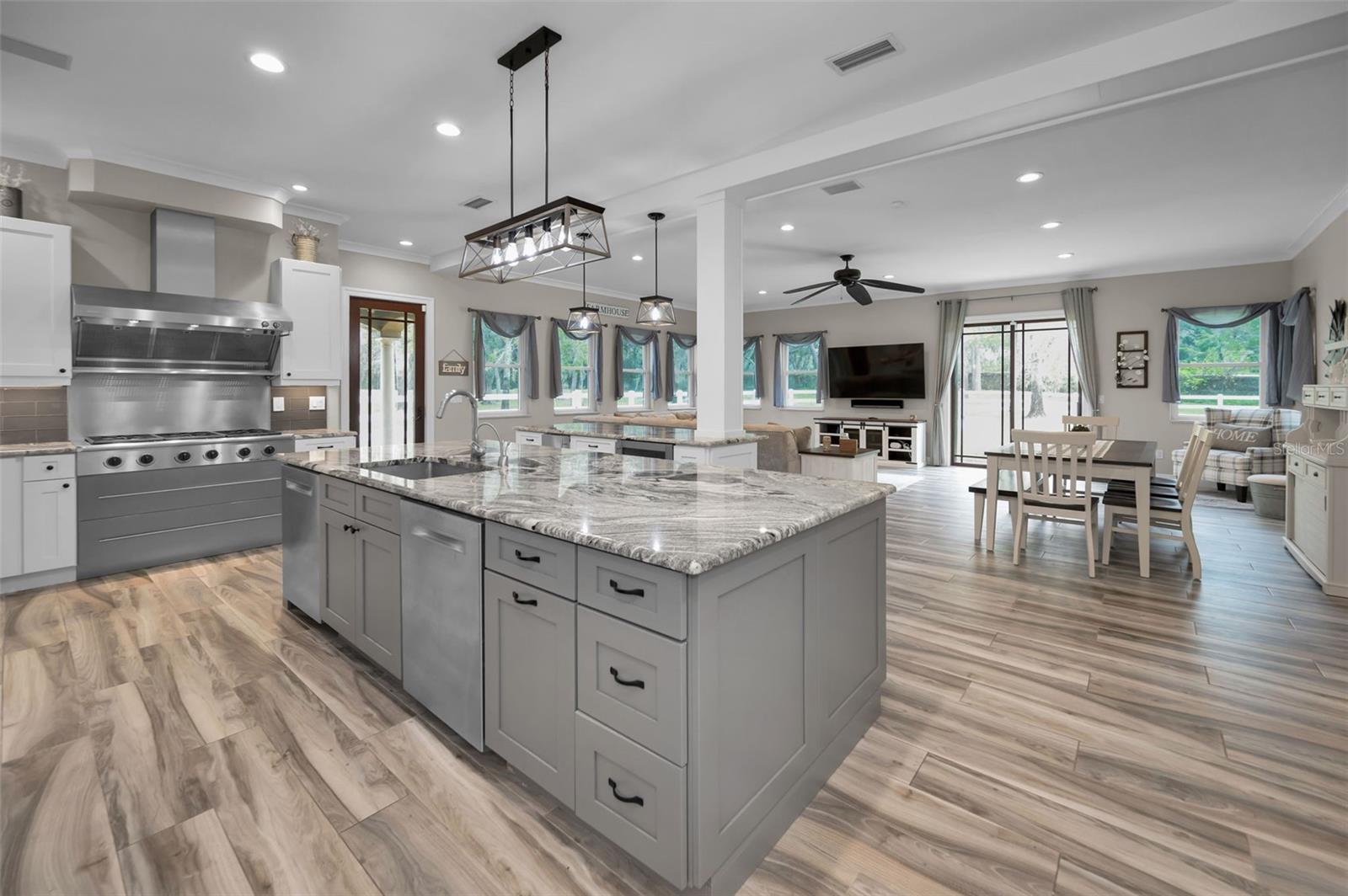 OAK HILL ACRES - Residential