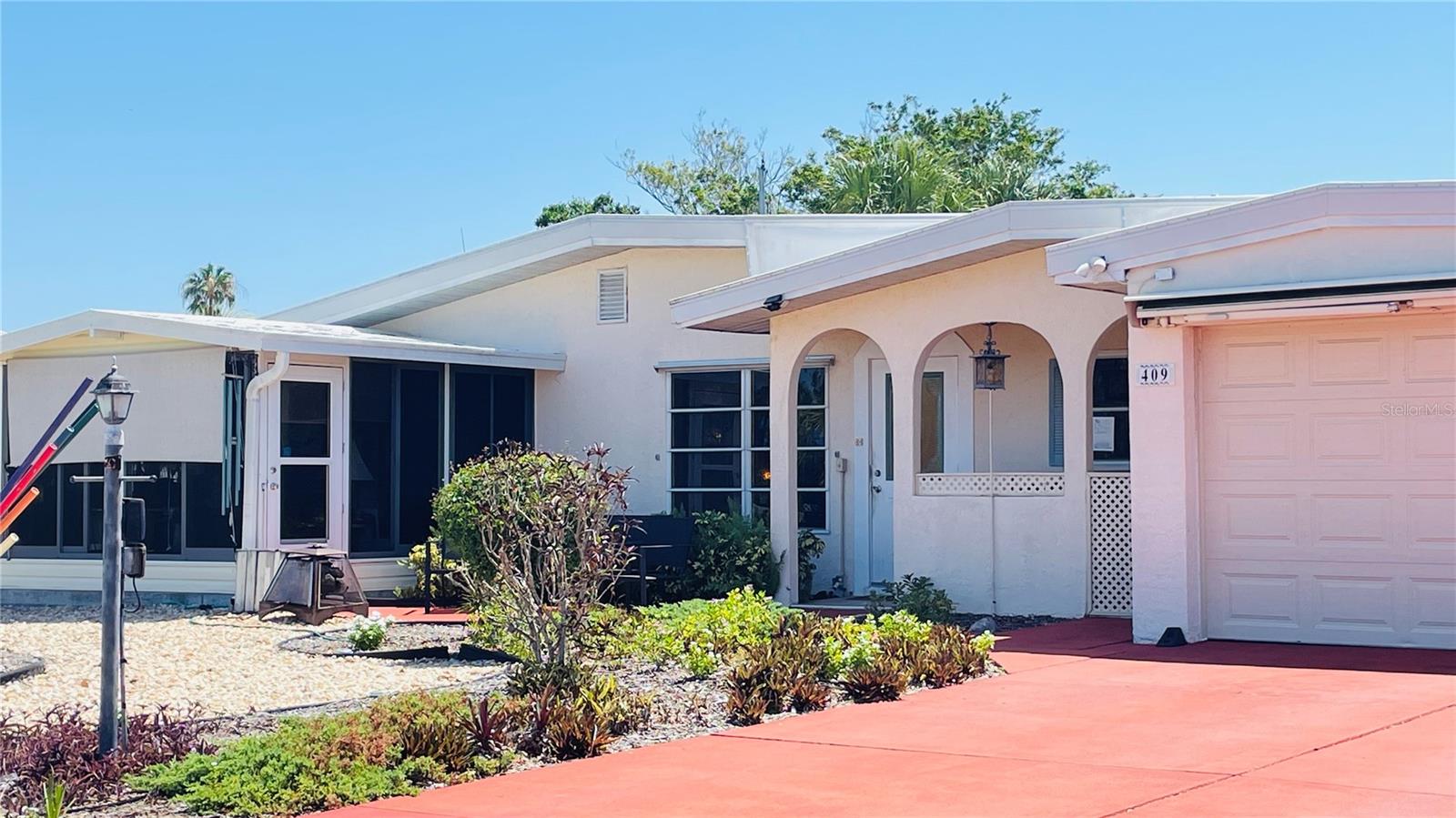 BAYSHORE GARDENS SEC 4 - Residential