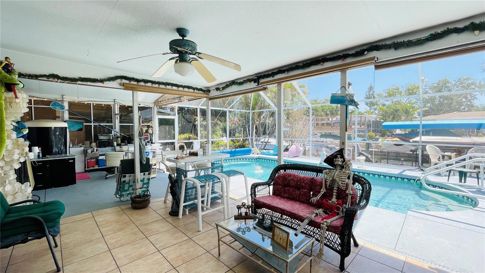 BAYSHORE GARDENS SEC 4 - Residential