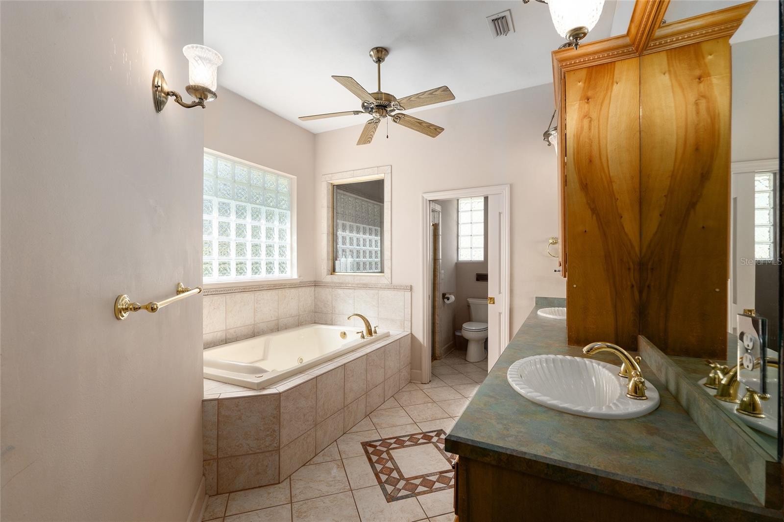 BRECKENRIDGE - Residential