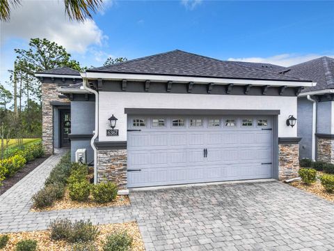 A home in PORT ORANGE