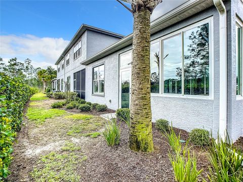 A home in PORT ORANGE