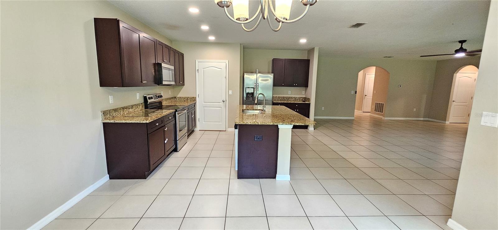 BISHOP LNDG PH 2 - Residential Lease