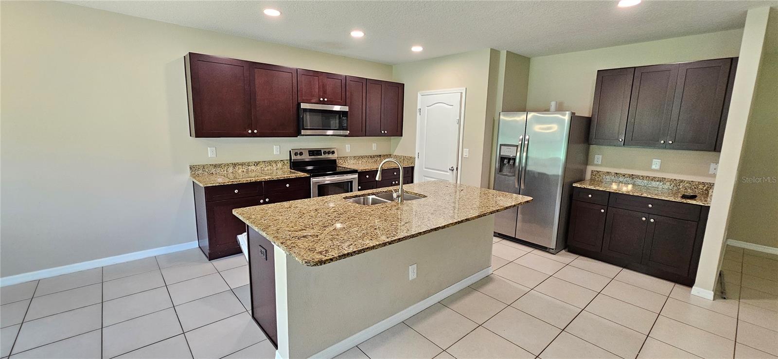 BISHOP LNDG PH 2 - Residential Lease