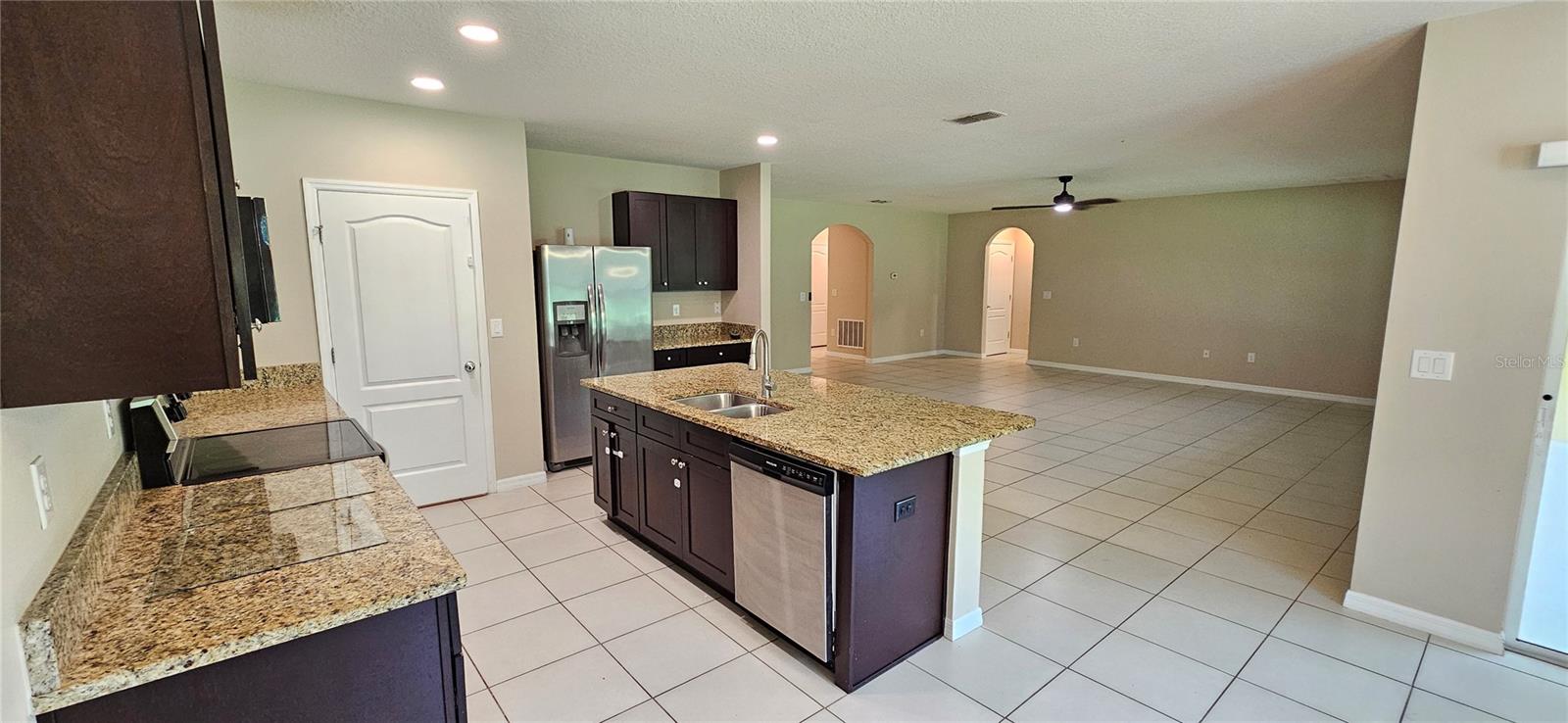 BISHOP LNDG PH 2 - Residential Lease