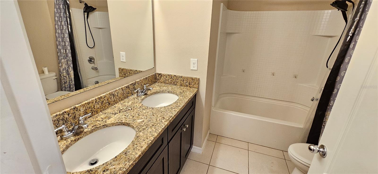 BISHOP LNDG PH 2 - Residential Lease