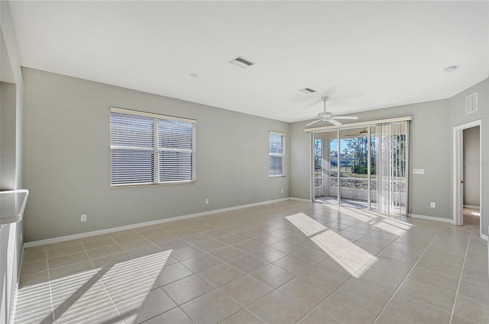 1910 SCARLETT AVENUE
