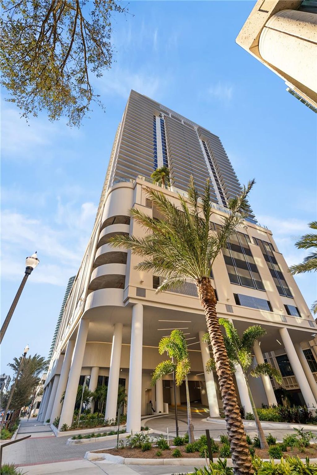 Photo of 275 1st Avenue S #2702, St Petersburg, FL 33701 (MLS # TB8488270)