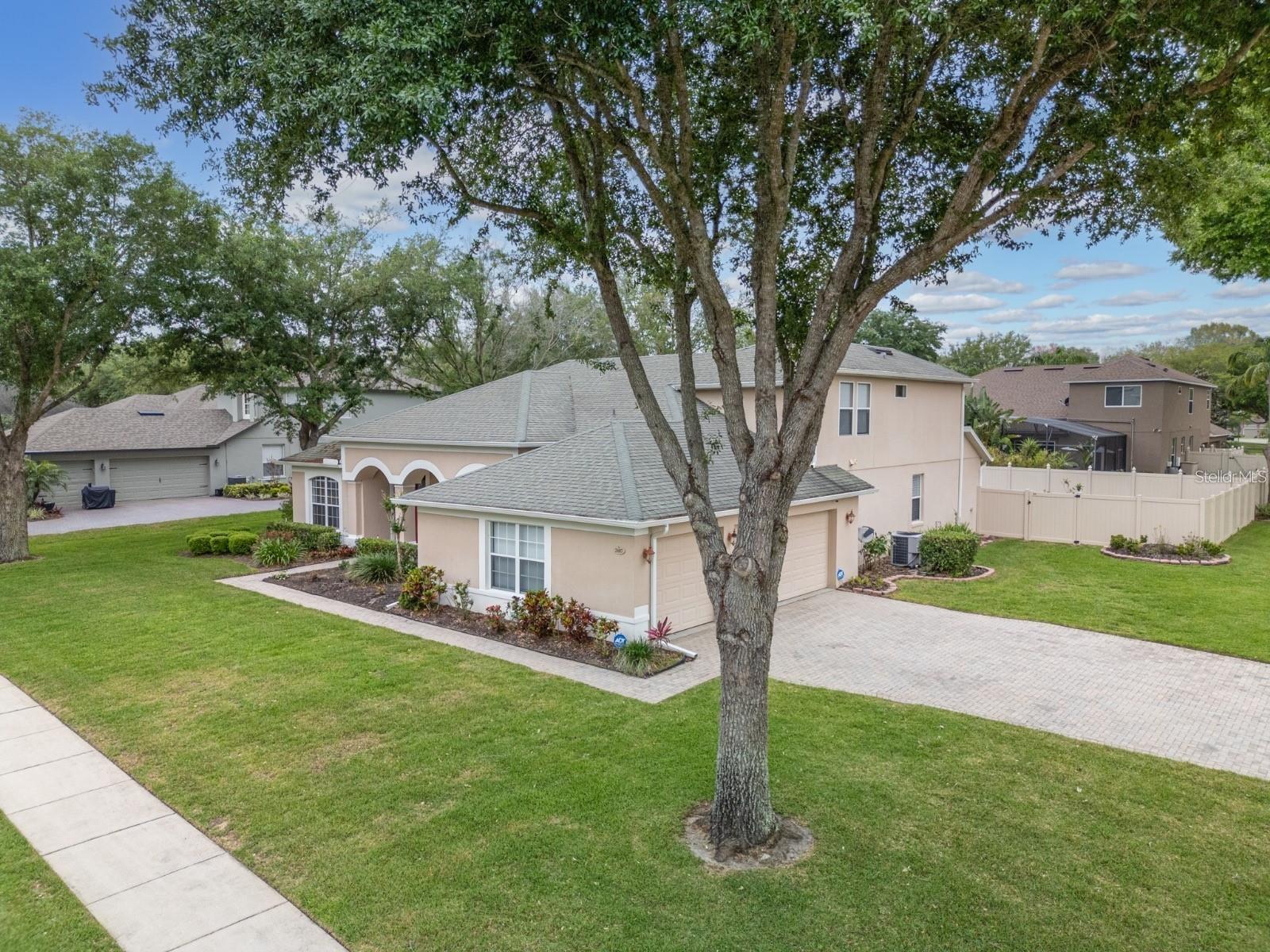 WEKIVA RUN PH I 01 - Residential Lease