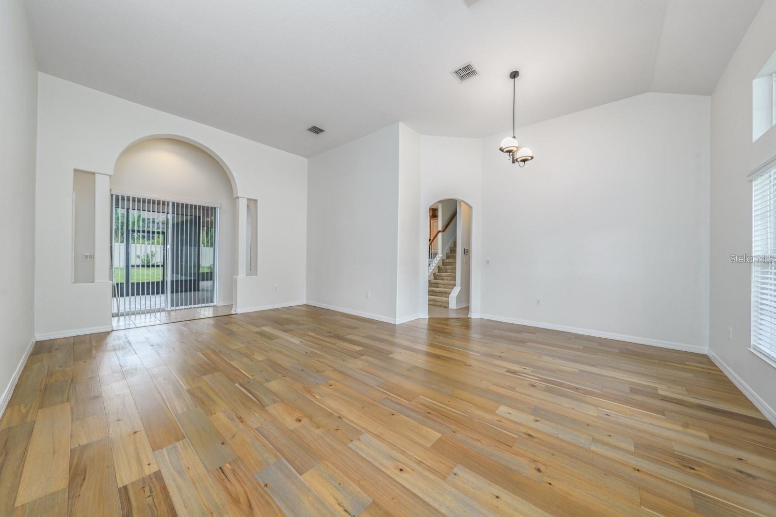 WEKIVA RUN PH I 01 - Residential Lease