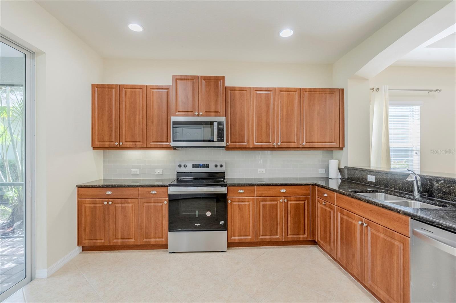 4565 SUMMERLAKE CIRCLE