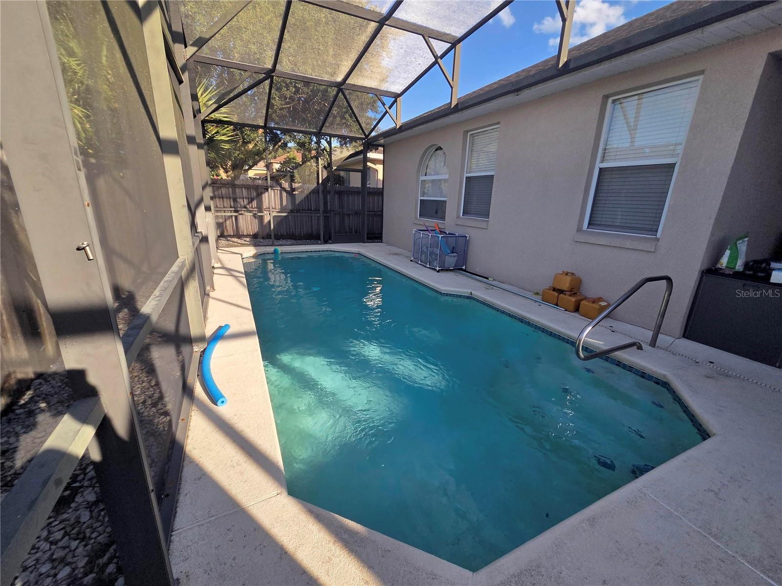 ROSE BAY PH 01 49 28 - Residential