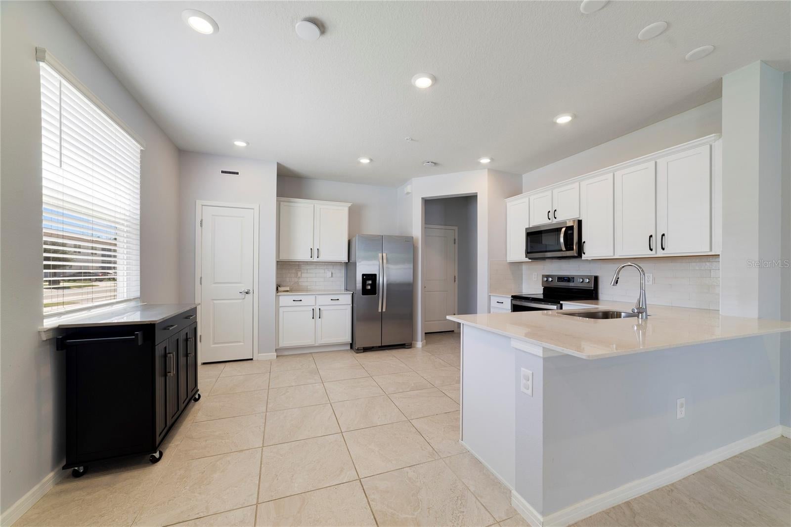 2857 CLEVER LANE