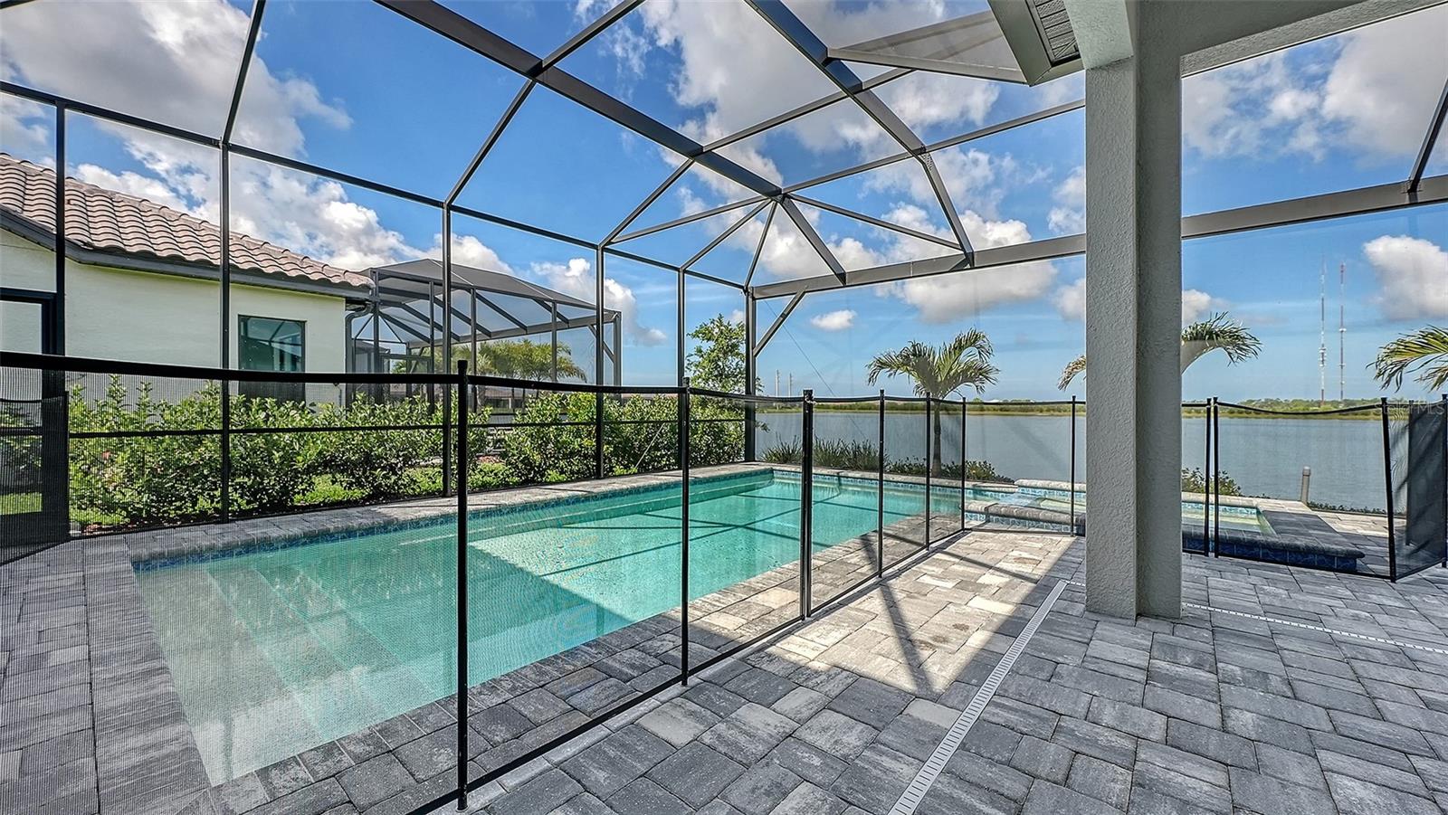 ARIA PHASE III - Residential