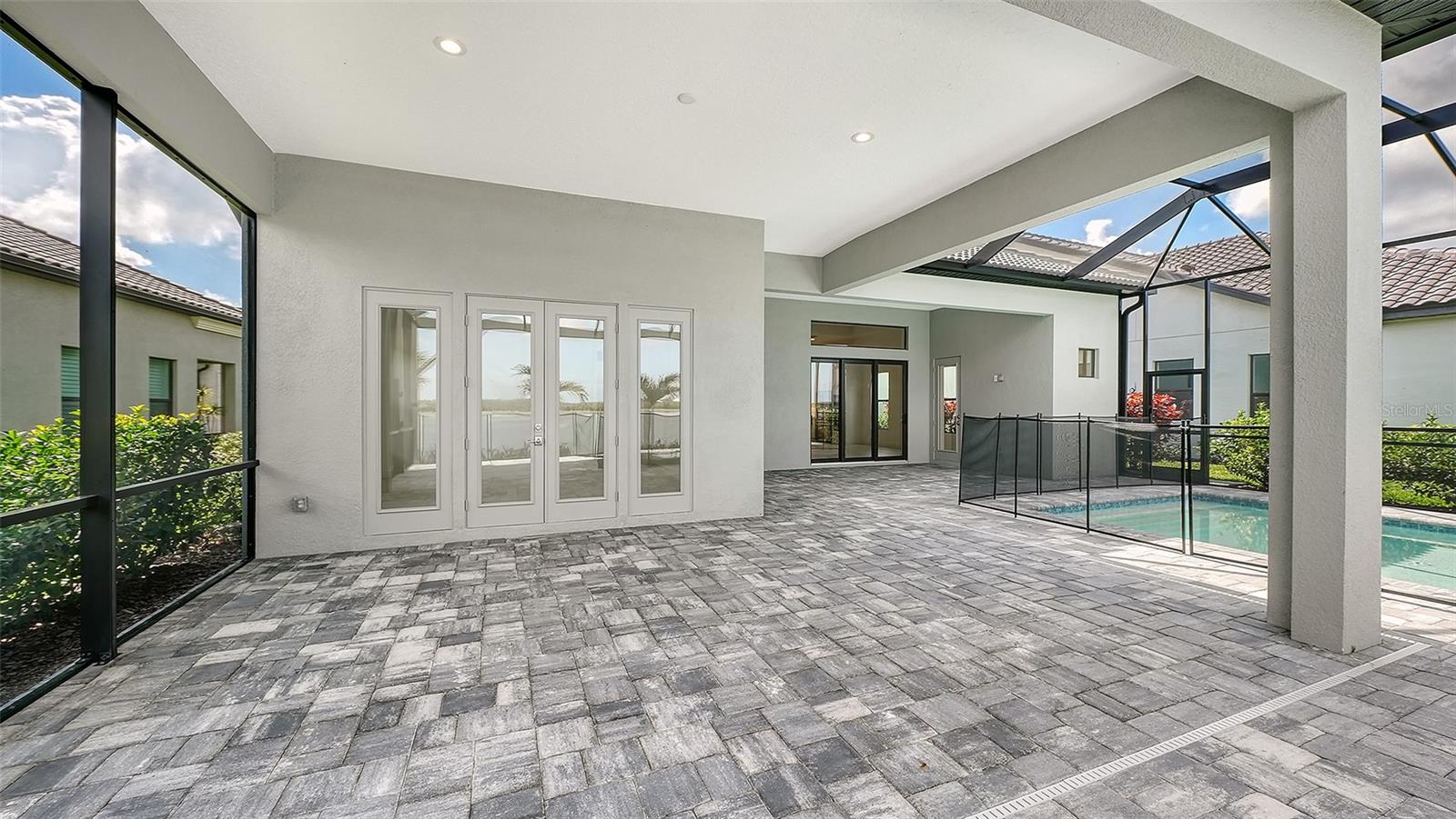 ARIA PHASE III - Residential