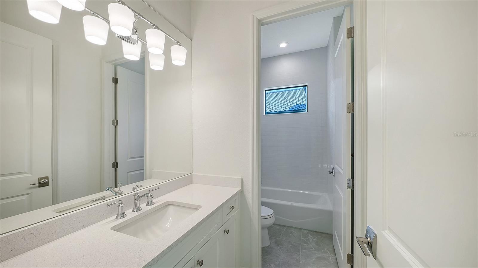ARIA PHASE III - Residential