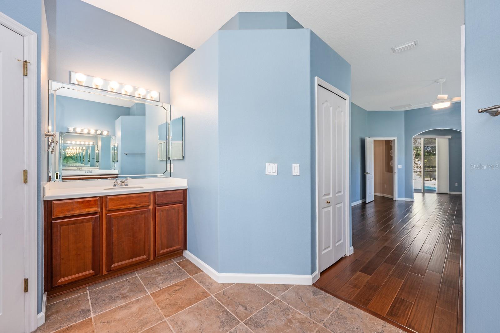 ROCK SPGS RDG PH V-B - Residential