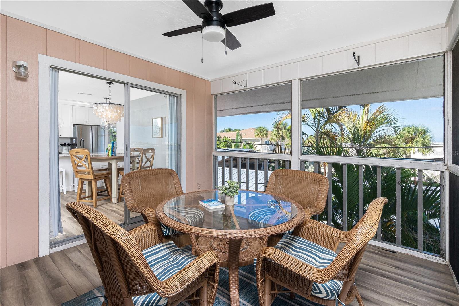 DEVINES TURTLE BAY - Residential