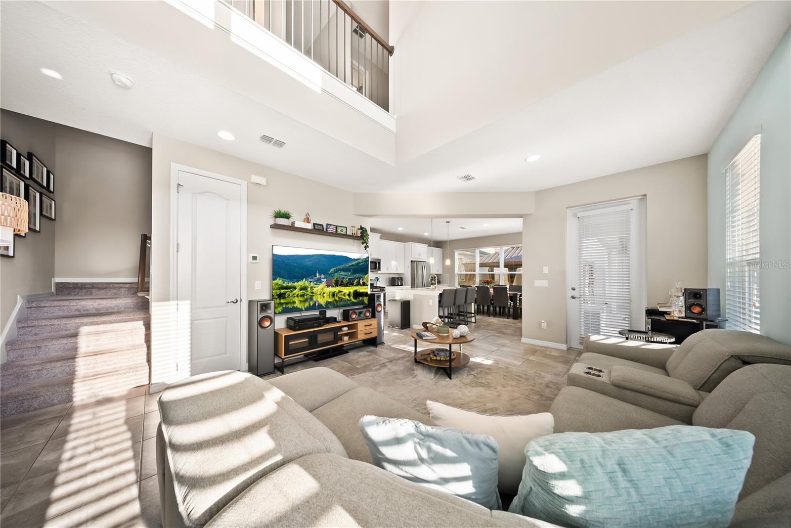 15196 NEWTONIA STREET