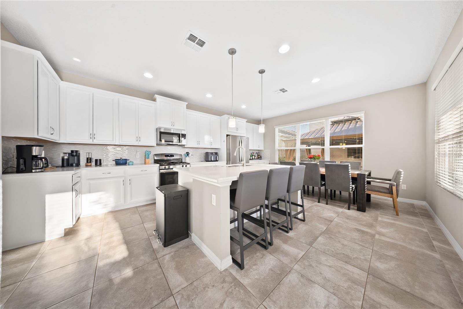 15196 NEWTONIA STREET