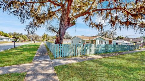 A home in DAVENPORT