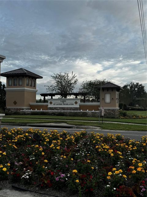 A home in LAKELAND