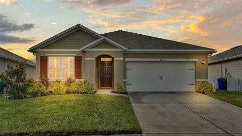 A home in LAKELAND