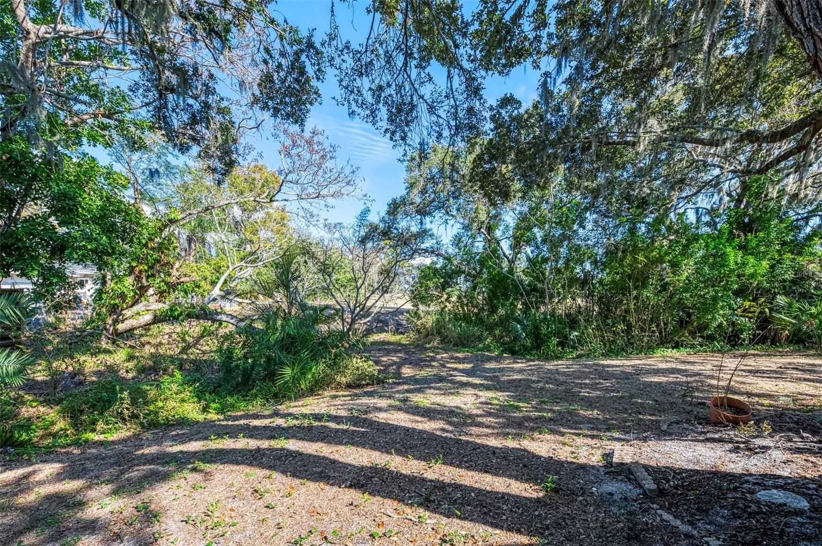 GLEN THE - Residential