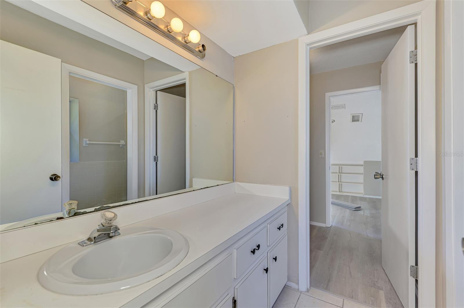 GLEN THE - Residential