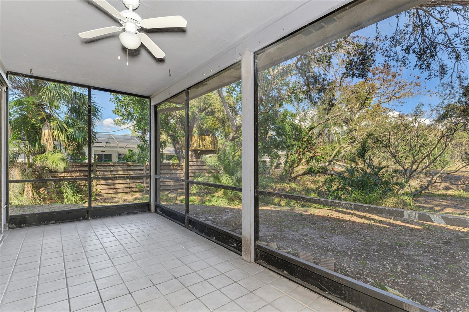 GLEN THE - Residential