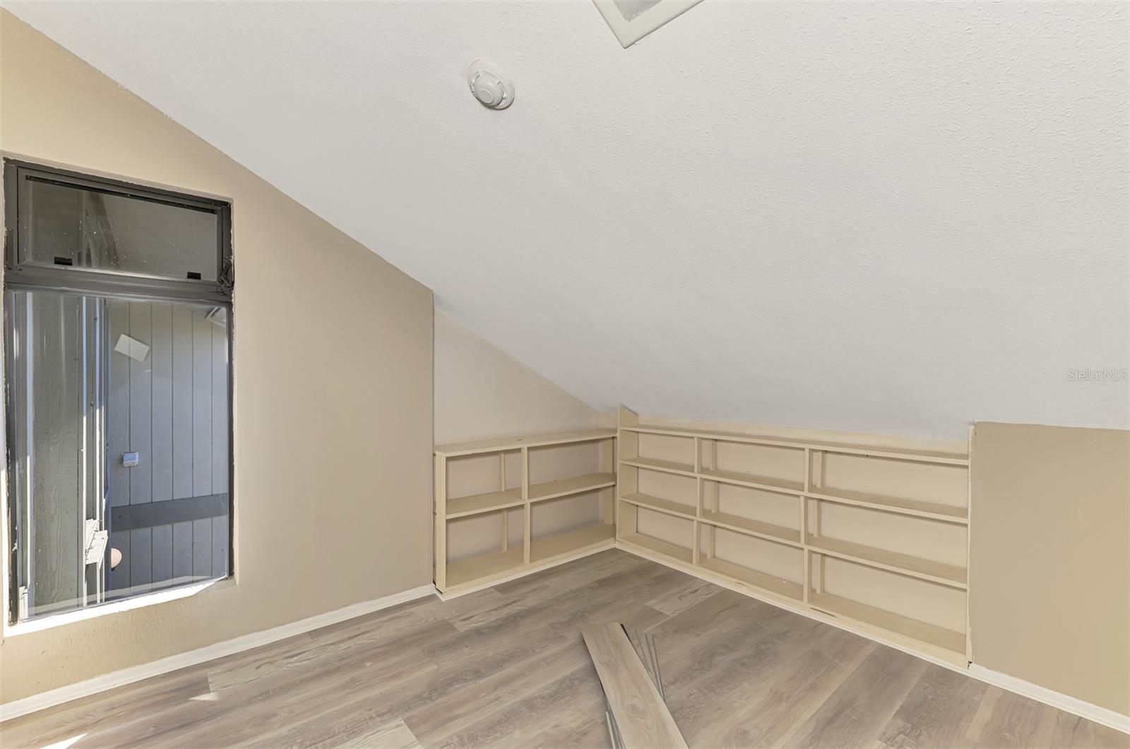 GLEN THE - Residential