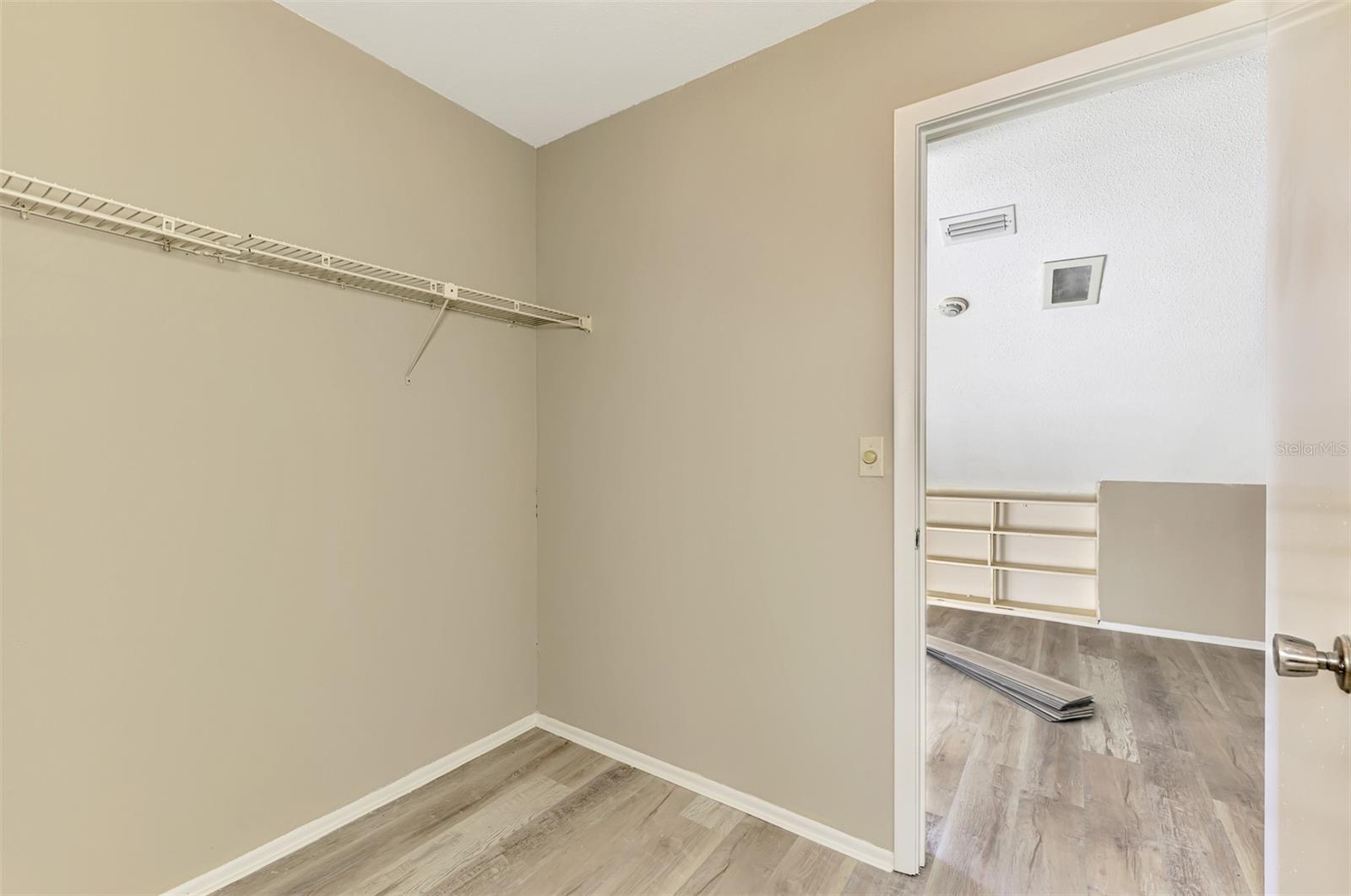 GLEN THE - Residential