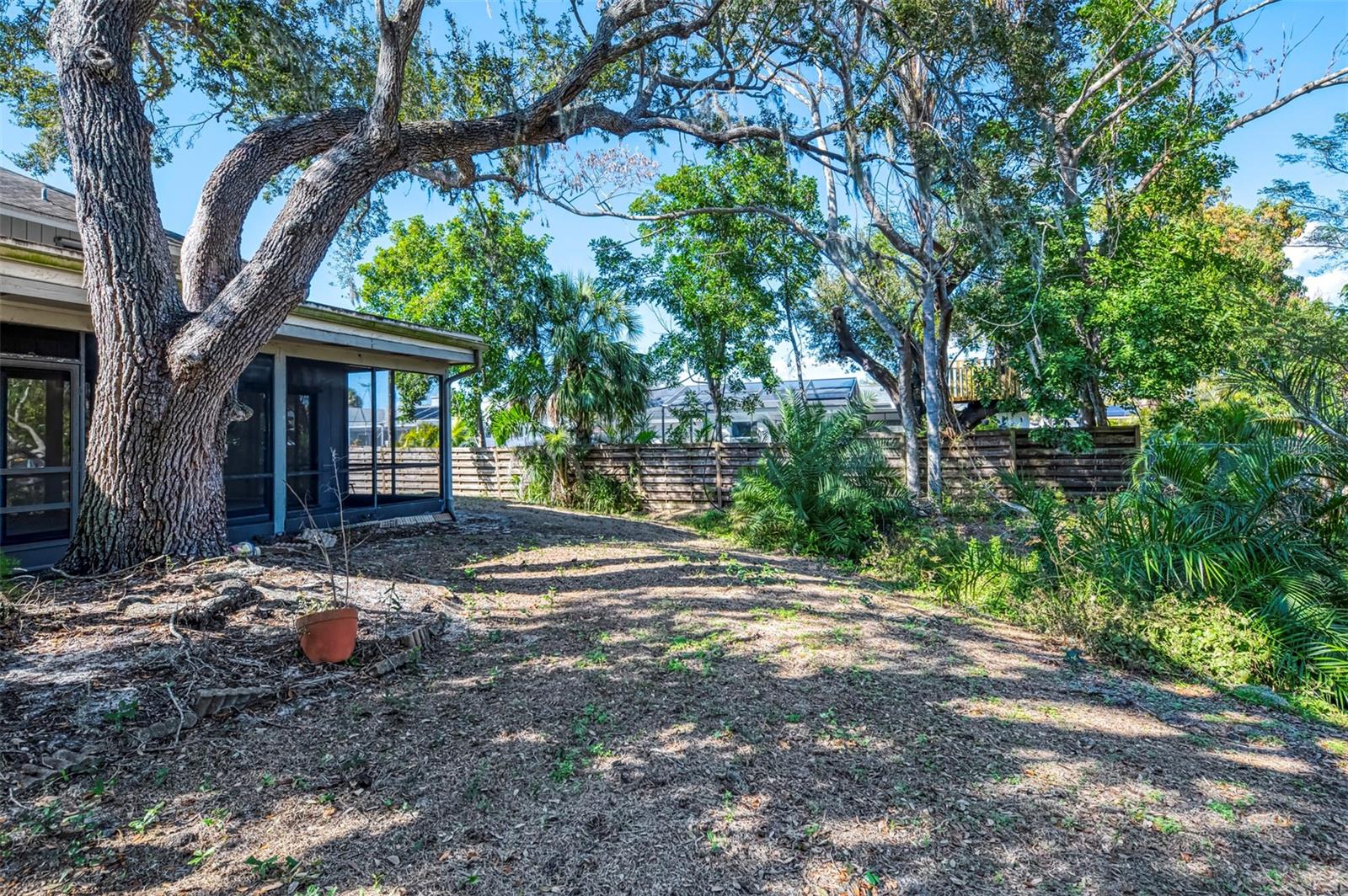 GLEN THE - Residential