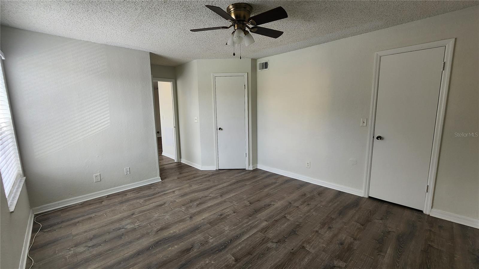 VENETIAN PLACE - Residential Lease