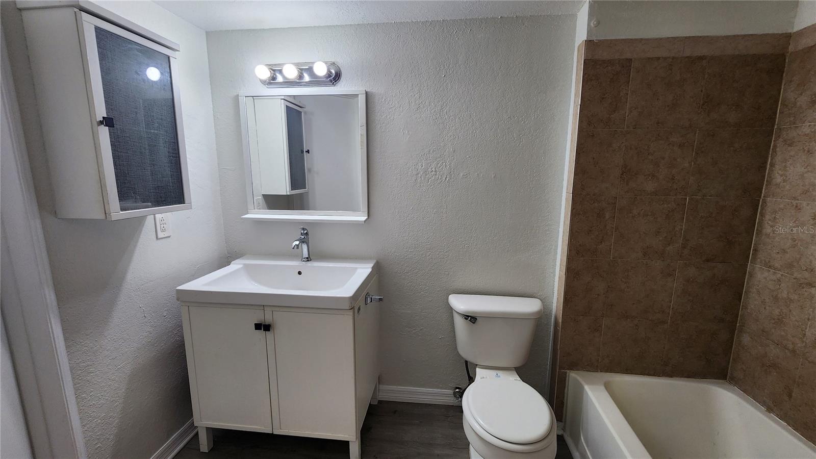 VENETIAN PLACE - Residential Lease