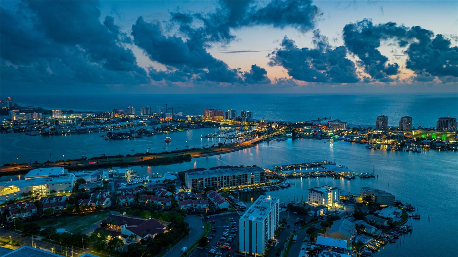 SUNWATCH ON ISLAND - Residential