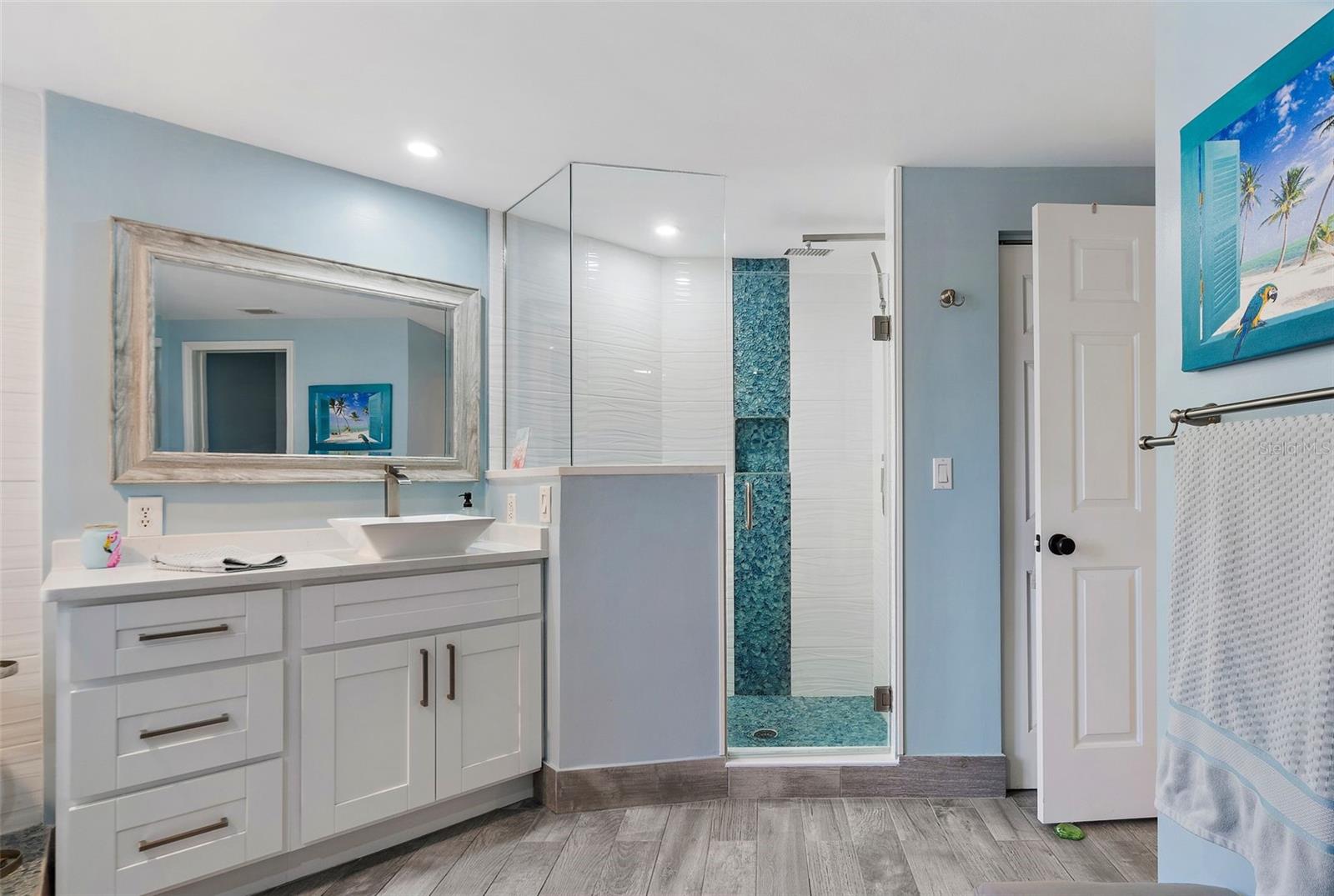 SUNWATCH ON ISLAND - Residential