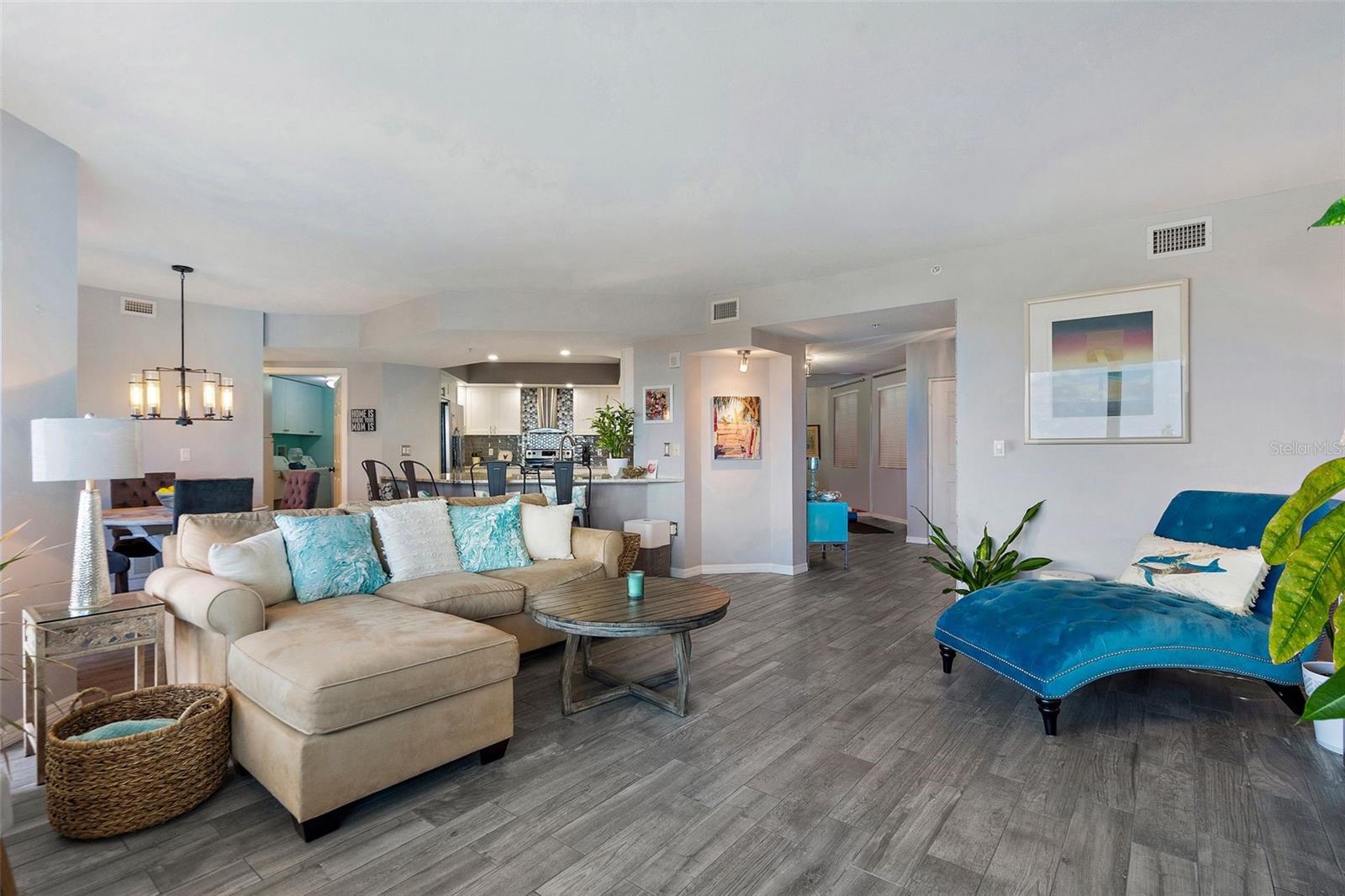 SUNWATCH ON ISLAND - Residential