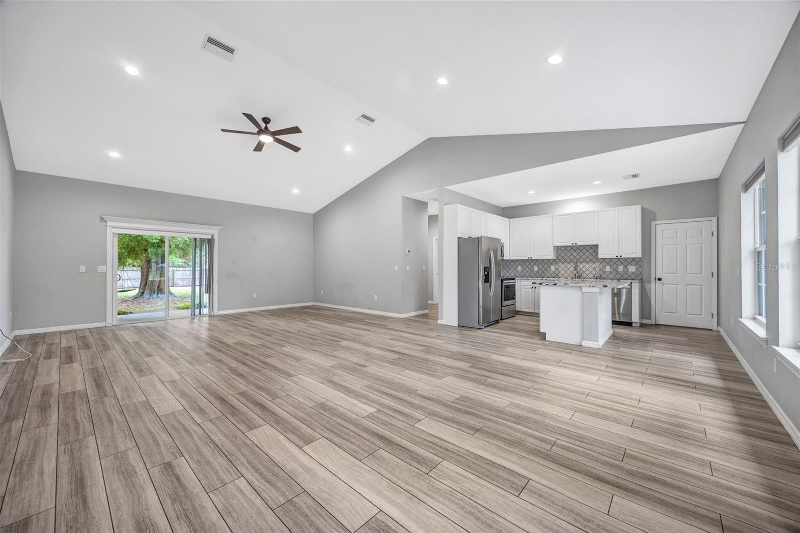 SANDALWOOD ESTATES FIRST ADD - Residential