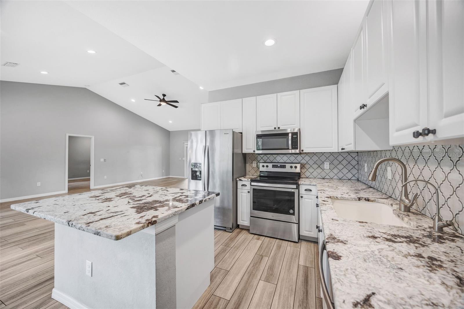 SANDALWOOD ESTATES FIRST ADD - Residential