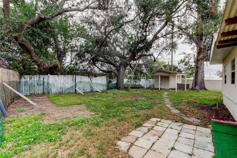 A home in SEMINOLE