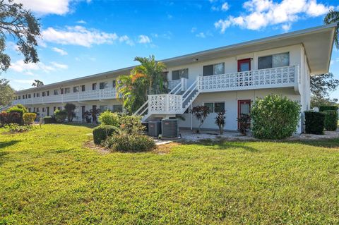 A home in SEMINOLE