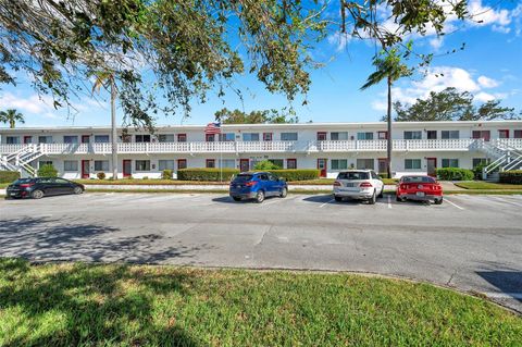 A home in SEMINOLE