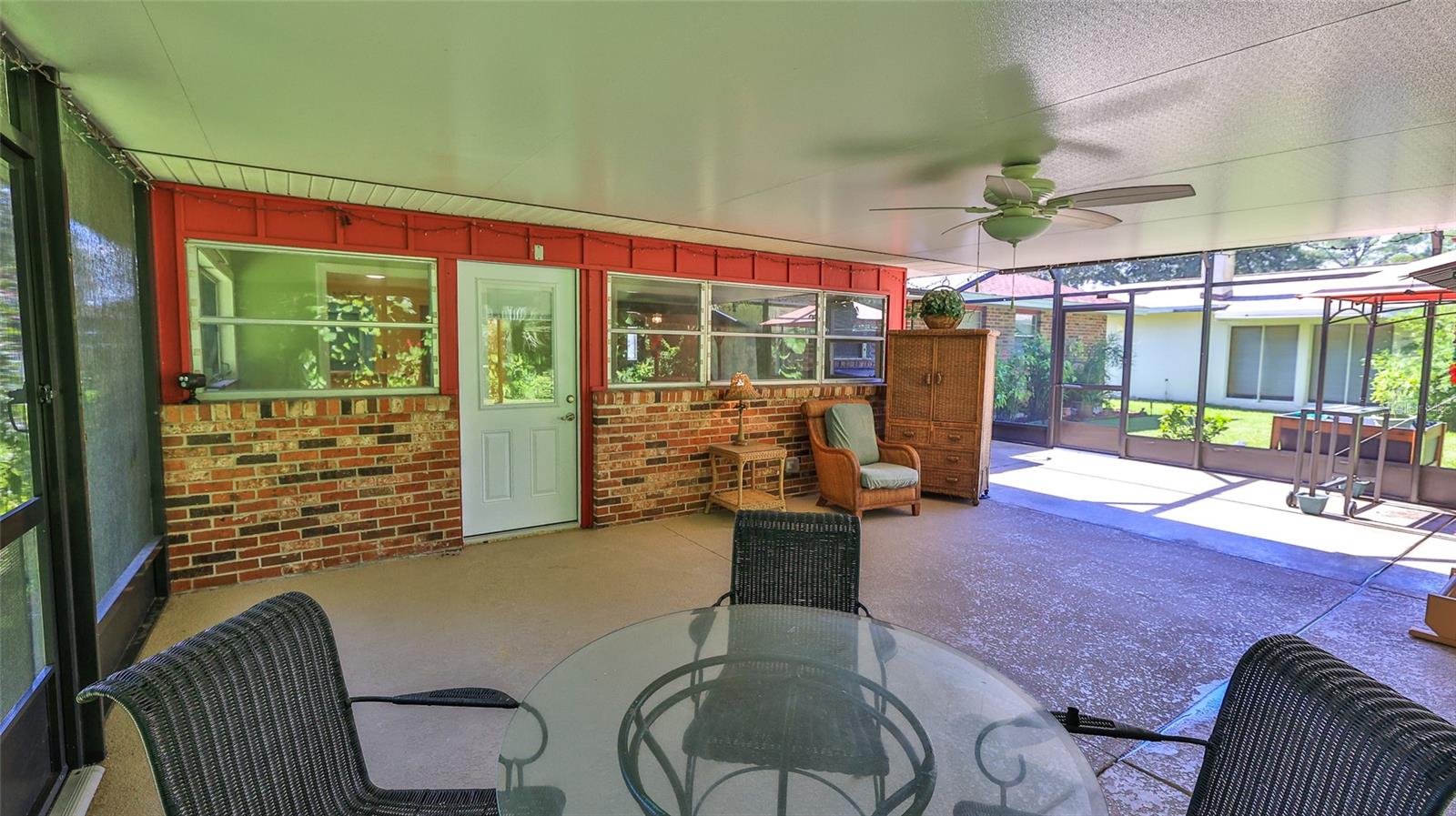725 GREEN ROAD
