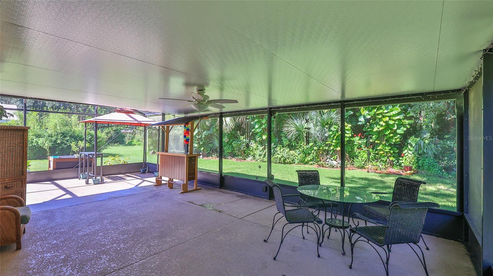 725 GREEN ROAD