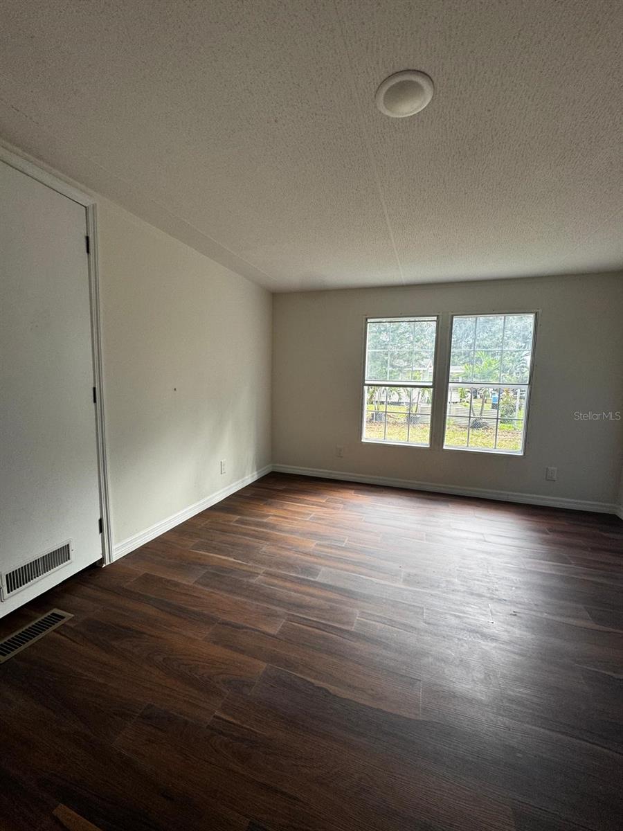 WAHNETA FARMS - Residential